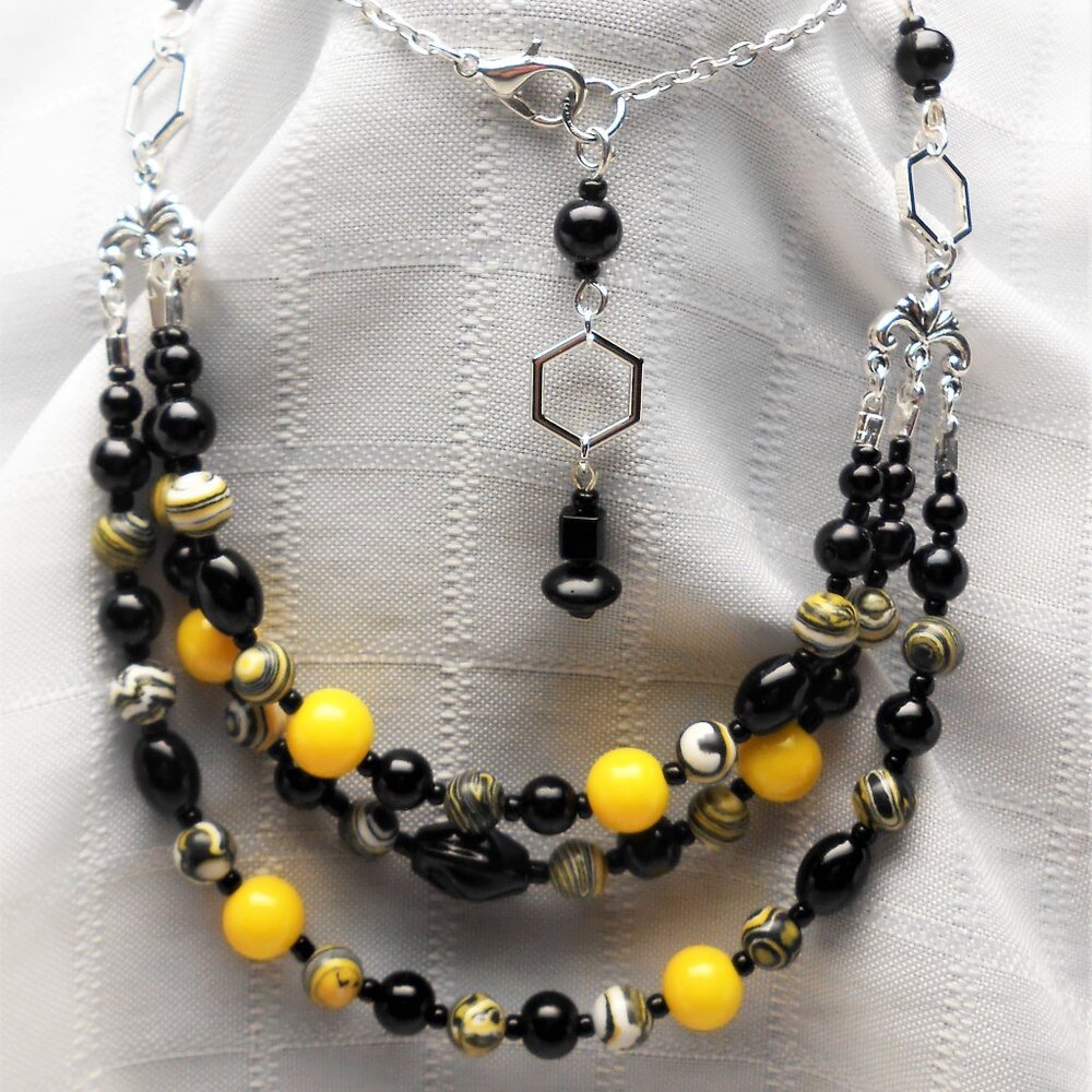 No 308 Beautiful handmade jewelry set: earrings and necklace with multiple rows